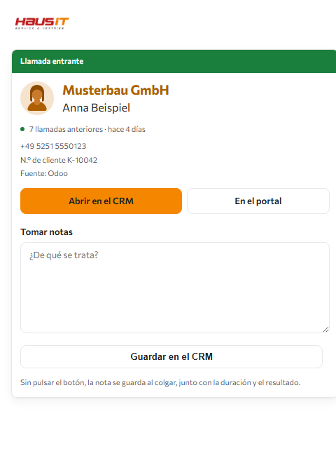 El panel durante una llamada: empresa, persona de contacto, número de cliente y un botón para abrir la ficha en el CRM.